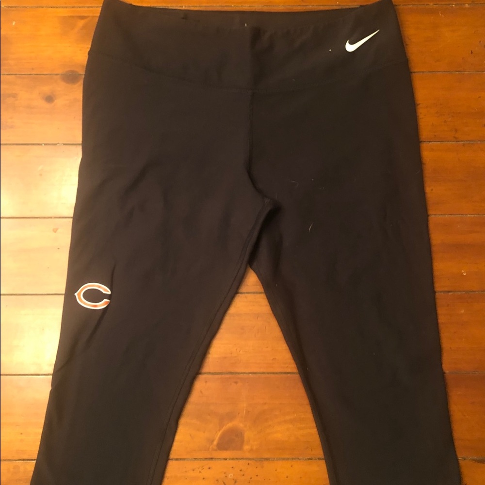 🐻 Chicago Bears Nike Dri-Fit Crop Leggings
